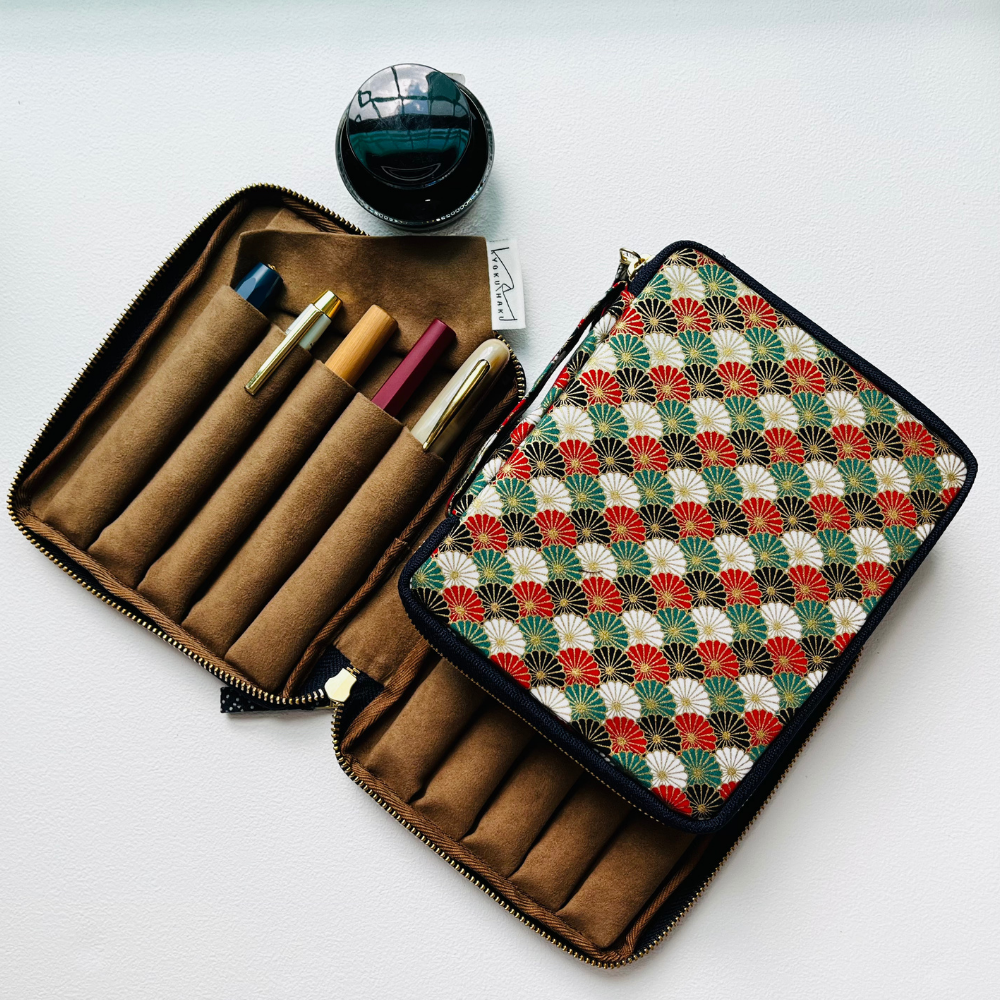 Kyoku haku Seigaiha red Zippered Pen Case für 10 Schreibgeräte