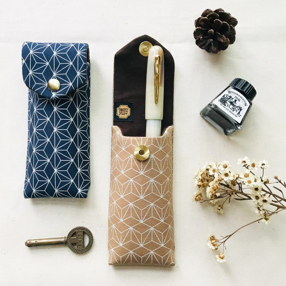 Kyoku haku Window Grating Blue Pen Case für 2 Schreibgeräte