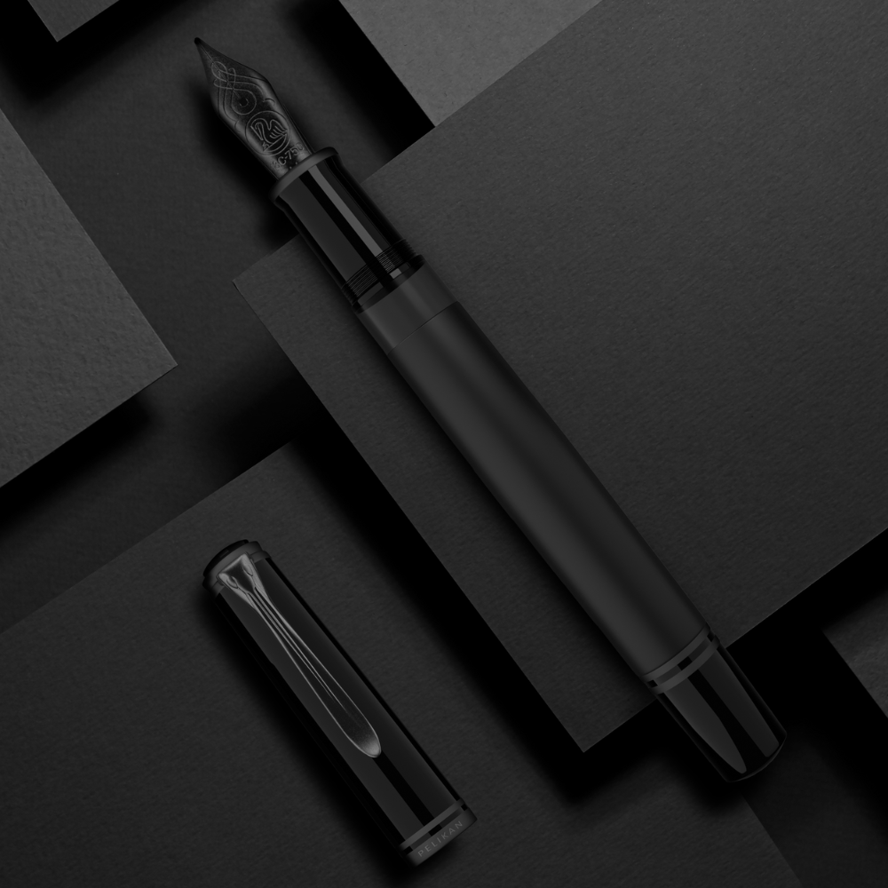 Pelikan Souverän M809 Black Matt Füllfederhalter