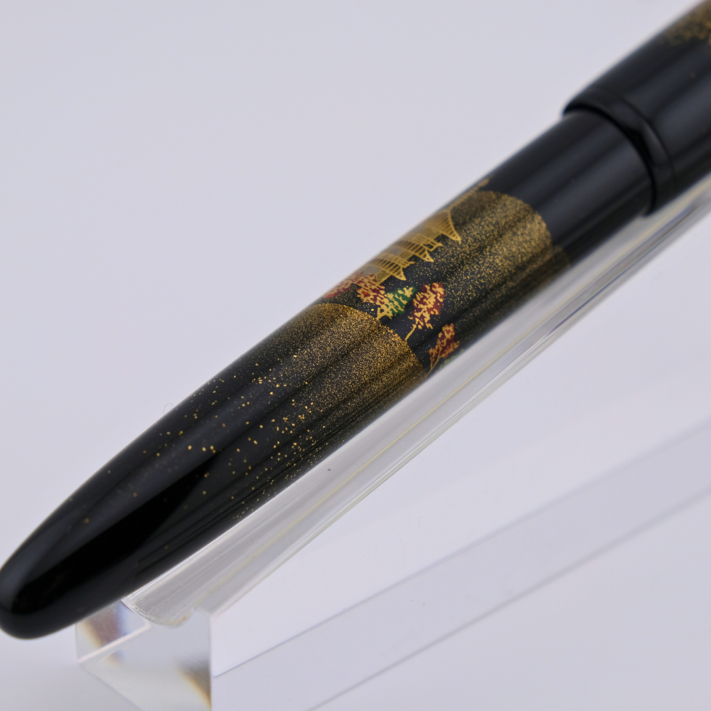 Namiki Yukari Autumn Leaves Maki-e fountain pen