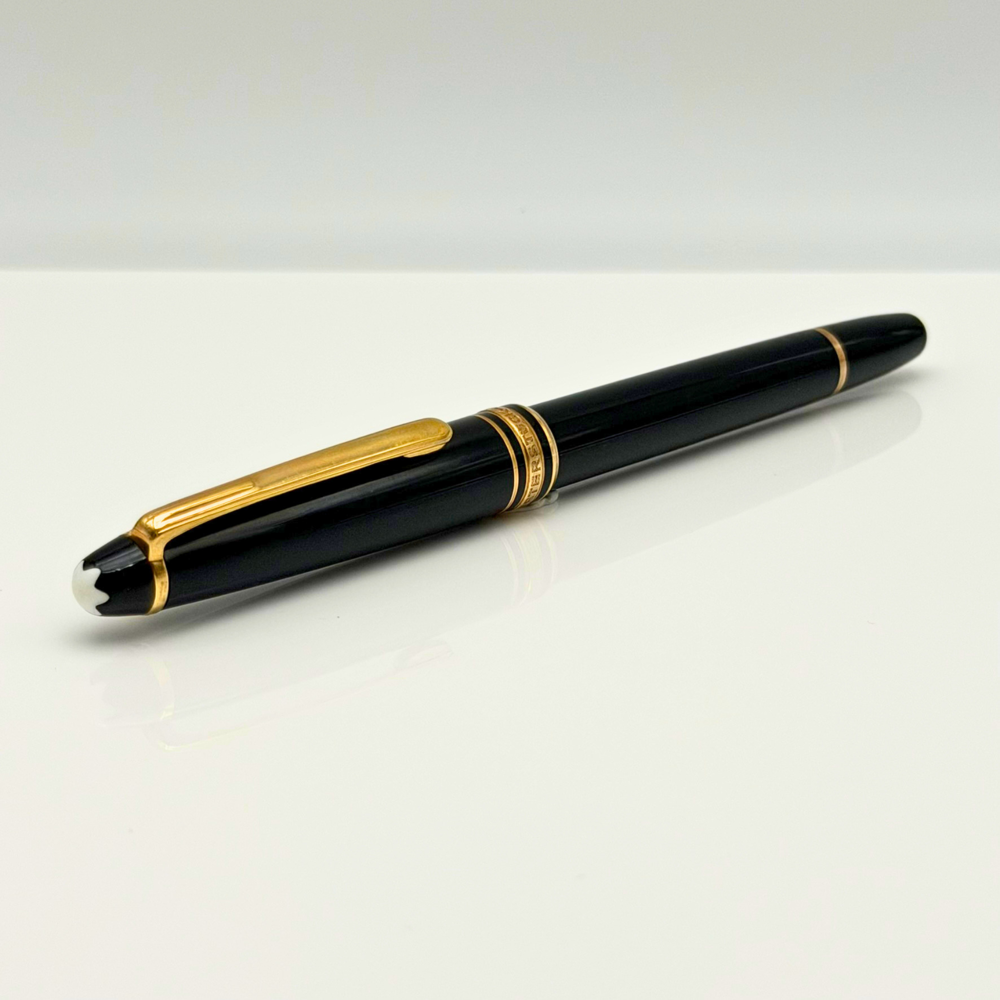 Montblanc Meisterstück 144 Classique Fountain Pen