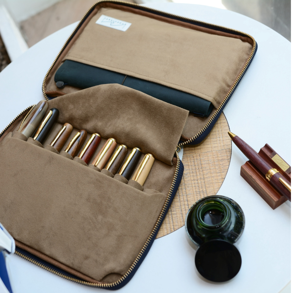 Kyoku haku Rippling Waters Zippered Pen Case für 10 Schreibgeräte