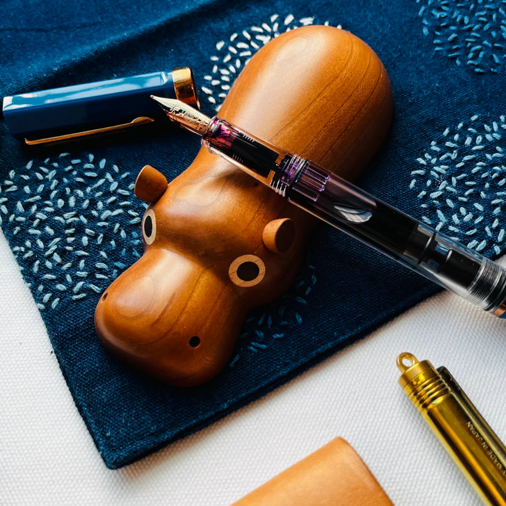 Kyoku Haku Hippo Pen Holder - Little River