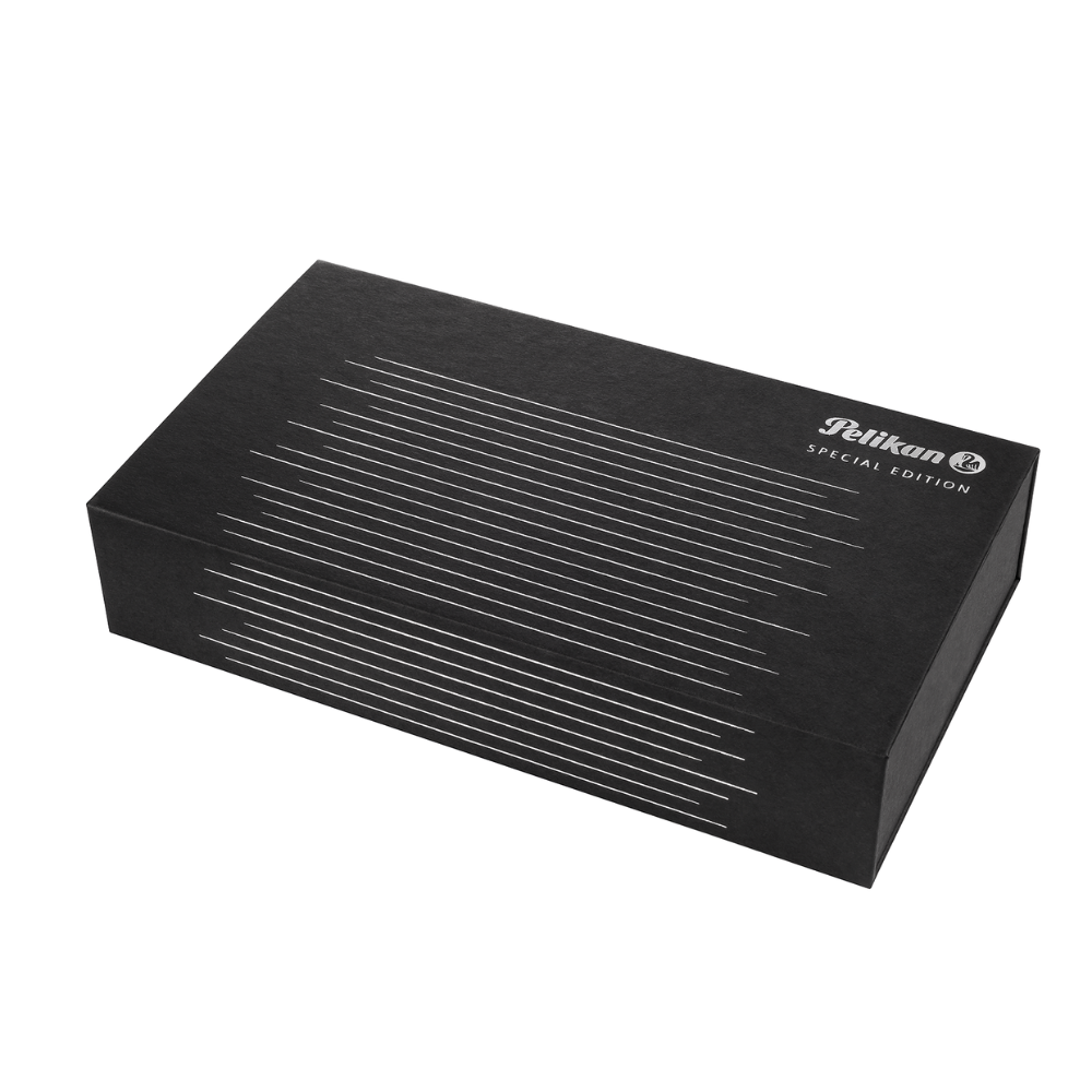 Pelikan M815 Metal Striped Schwarz Füllfederhalter
