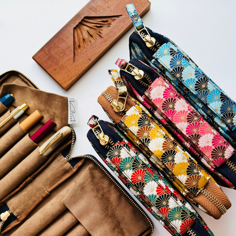 Kyoku haku Seigaiha blue Zippered Pen Case für 10 Schreibgeräte