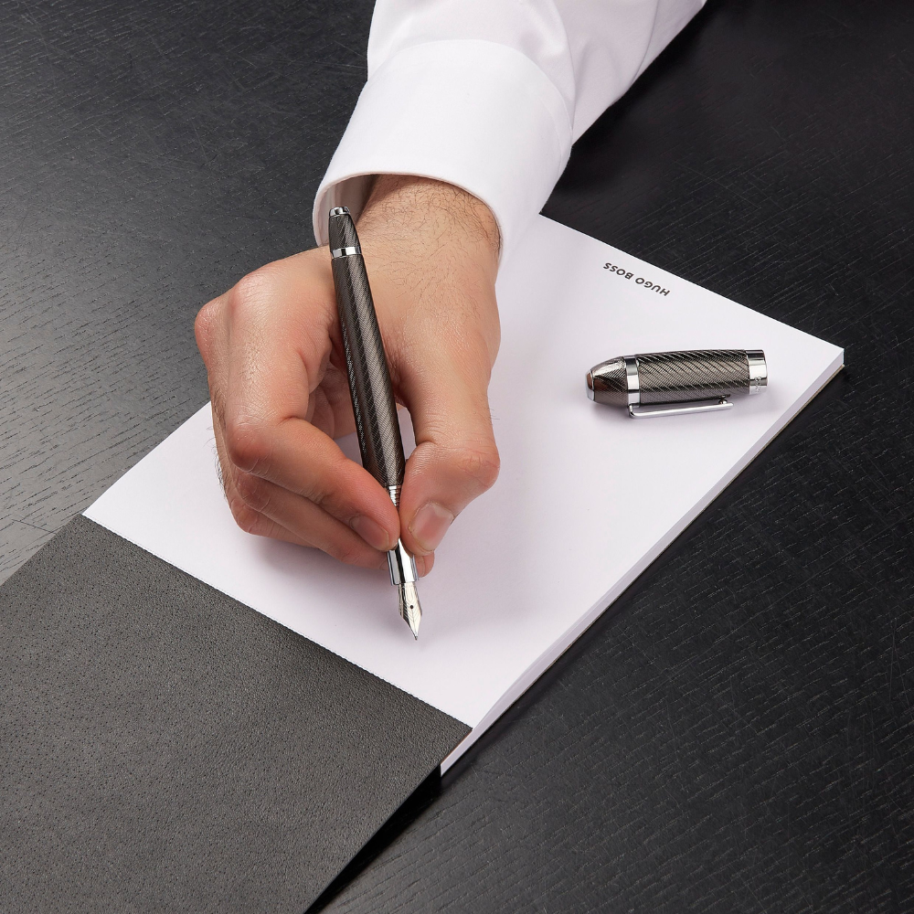 Hugo Boss Arc Futurist Gun Füllfederhalter