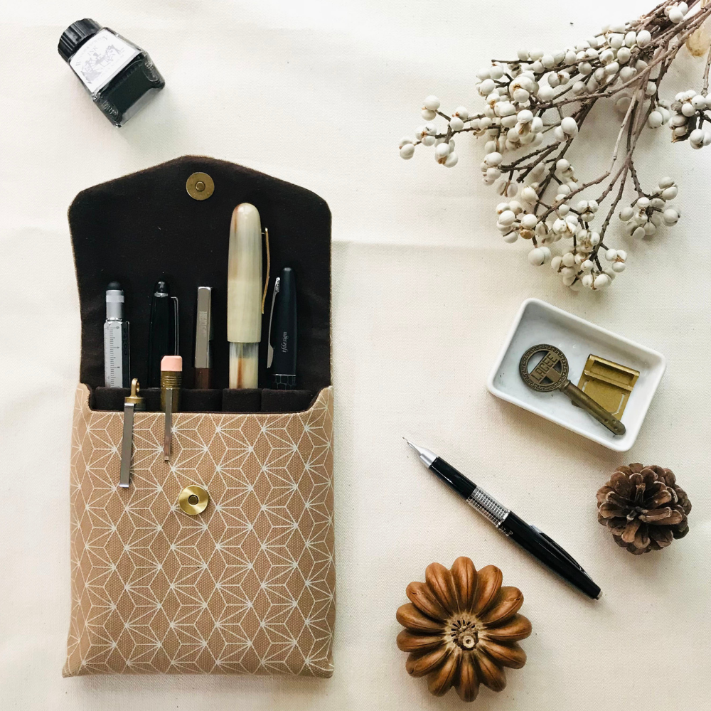 Kyoku haku Window Grating Pen Case für 5 Schreibgeräte