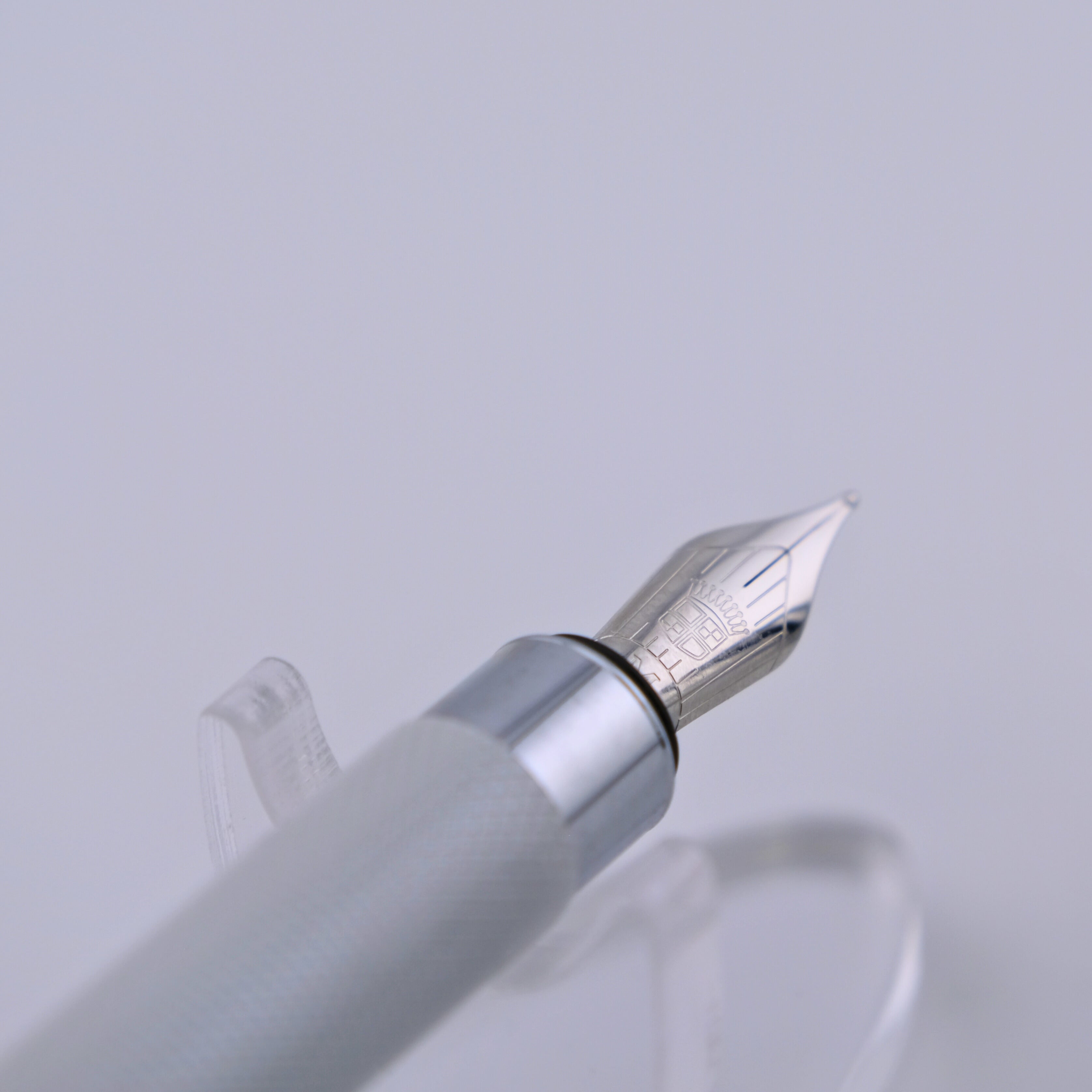 Graf von Faber-Castell x Bentley Fountain Pen Satin White