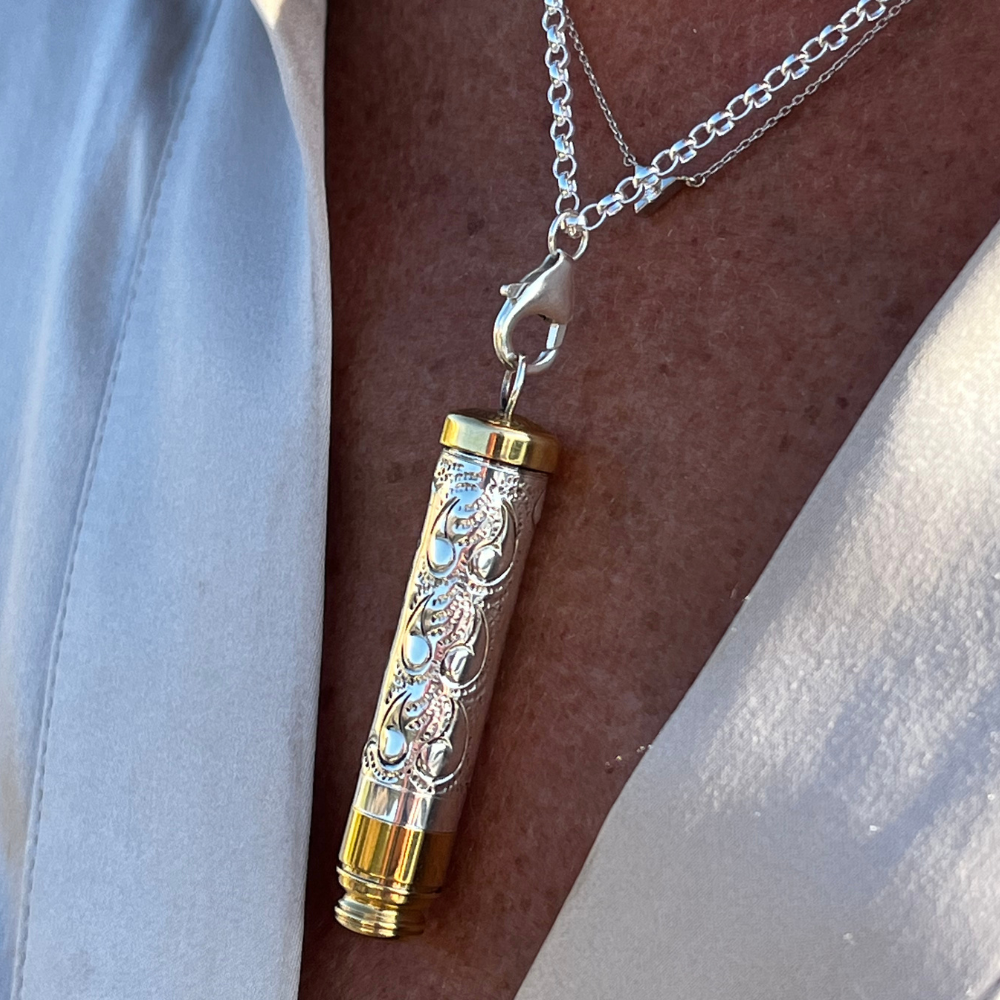 Yard O Led Pocket Piccadilly Necklace - Victorian