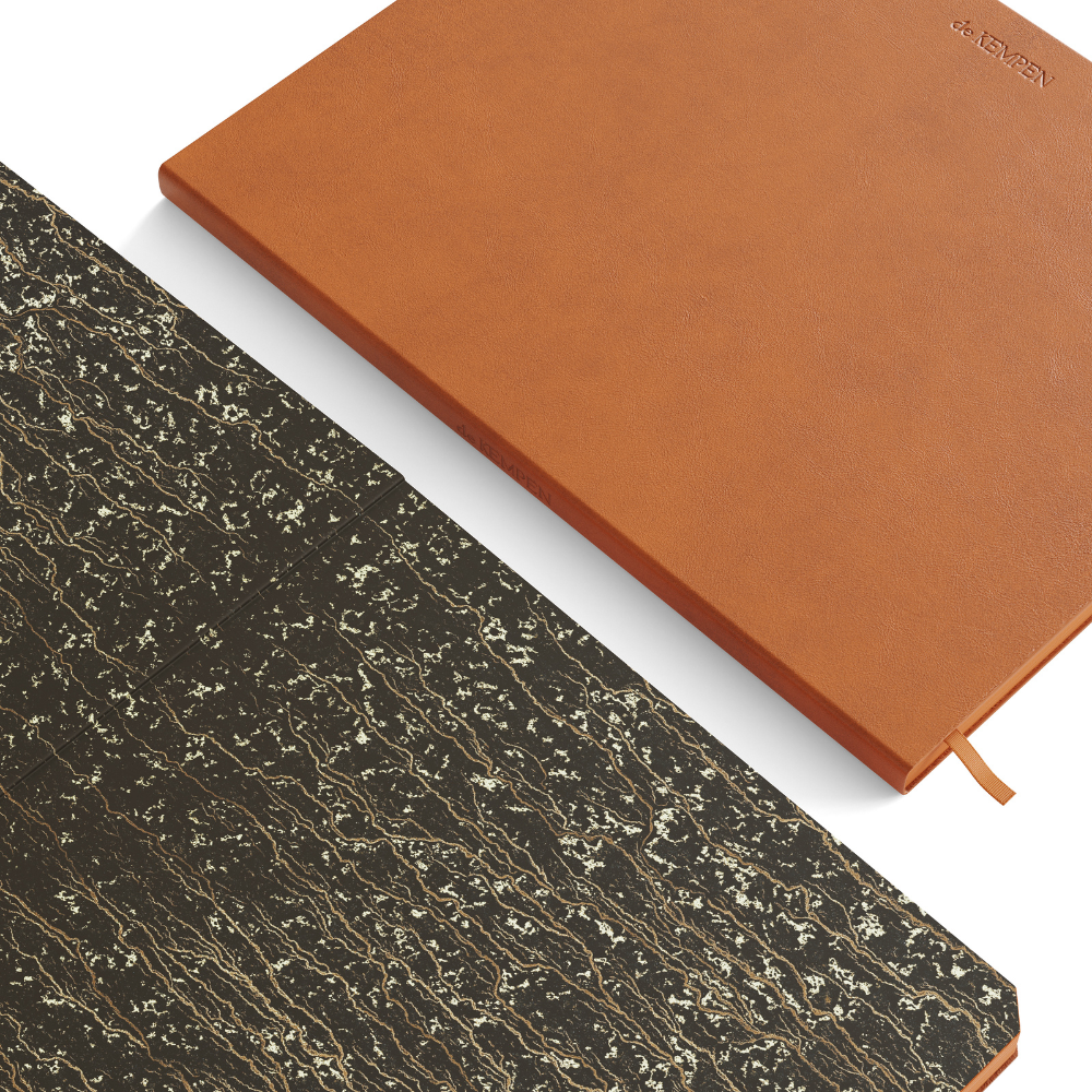 de KEMPEN Atlas Brown Kalender 2026 English