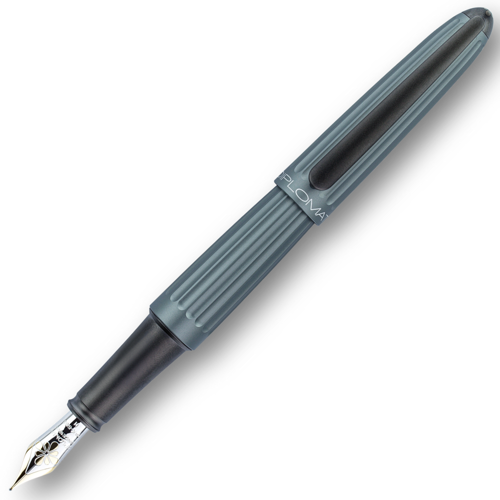 Diplomat Aero fountain pen