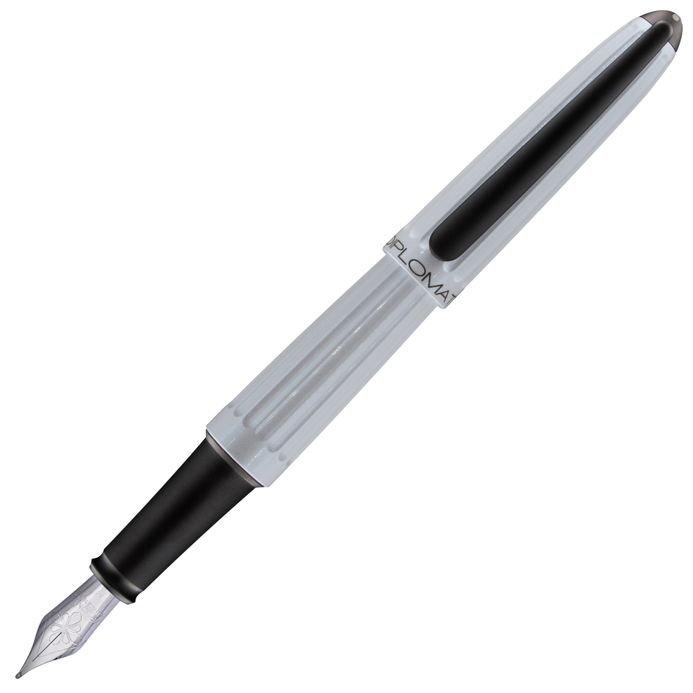 Diplomat Aero fountain pen