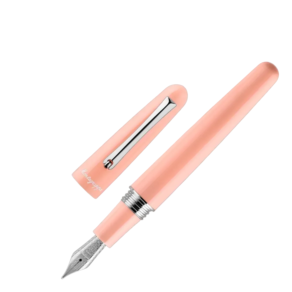 Fifth Image: Another angle of the Montegrappa Elmo 01 Peach Fuzz Füllfederhalter, showcasing its design and the elegant resin body in peach fuzz color.