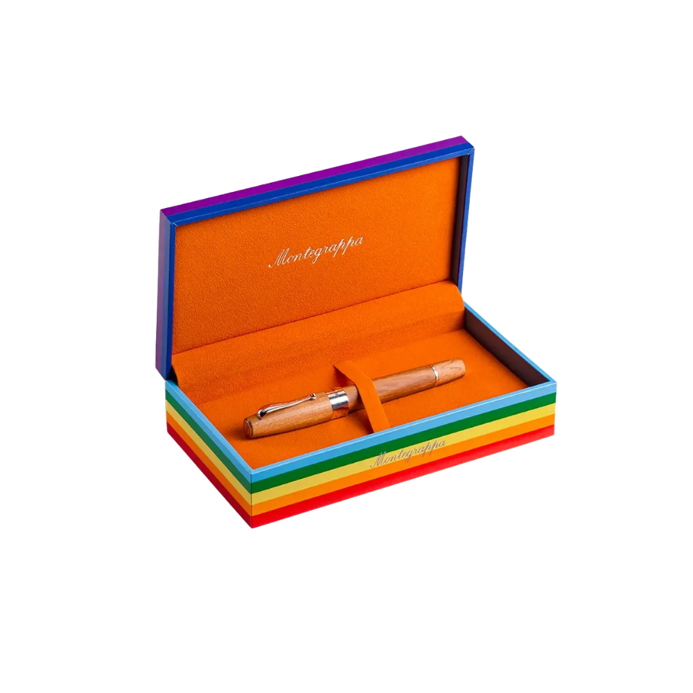 Montegrappa Extra Peace Füllfederhalter, Olivenholz und Sterlingsilber mit sanfter 18k Goldfeder und Kartuschenfüllsystem.