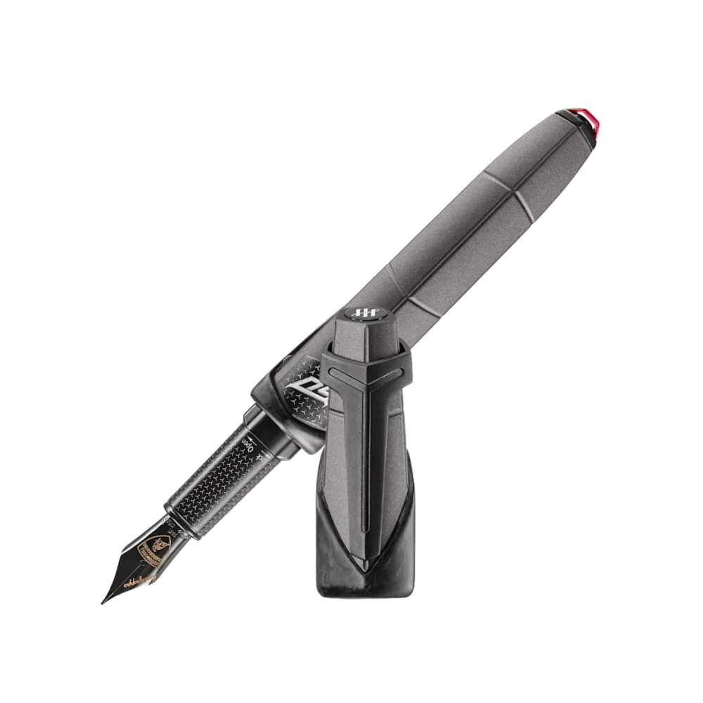 Montegrappa Automobili Lamborghini 60° Füllfederhalter mit schwarzem Aluminiumgehäuse und Carbonfaser-Akzenten.