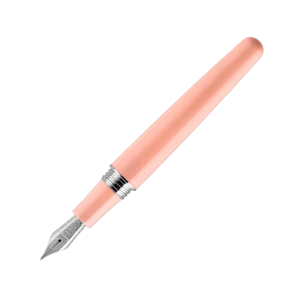 Third Image: Another side view showing the Montegrappa Elmo 01 Peach Fuzz Füllfederhalter, highlighting the writing end.