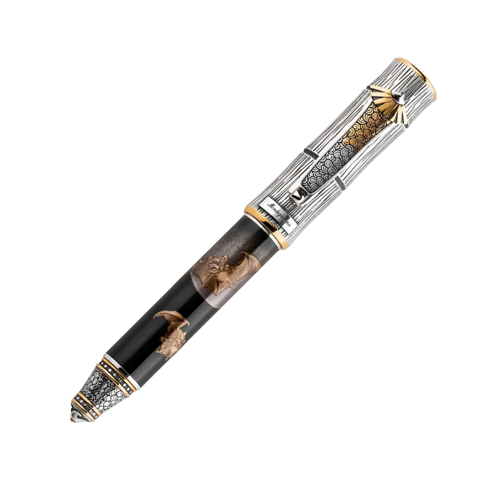 Montegrappa Kitcho Bat Füllfederhalter with intricate resin body and sterling silver trim, showcasing a detailed bat design.