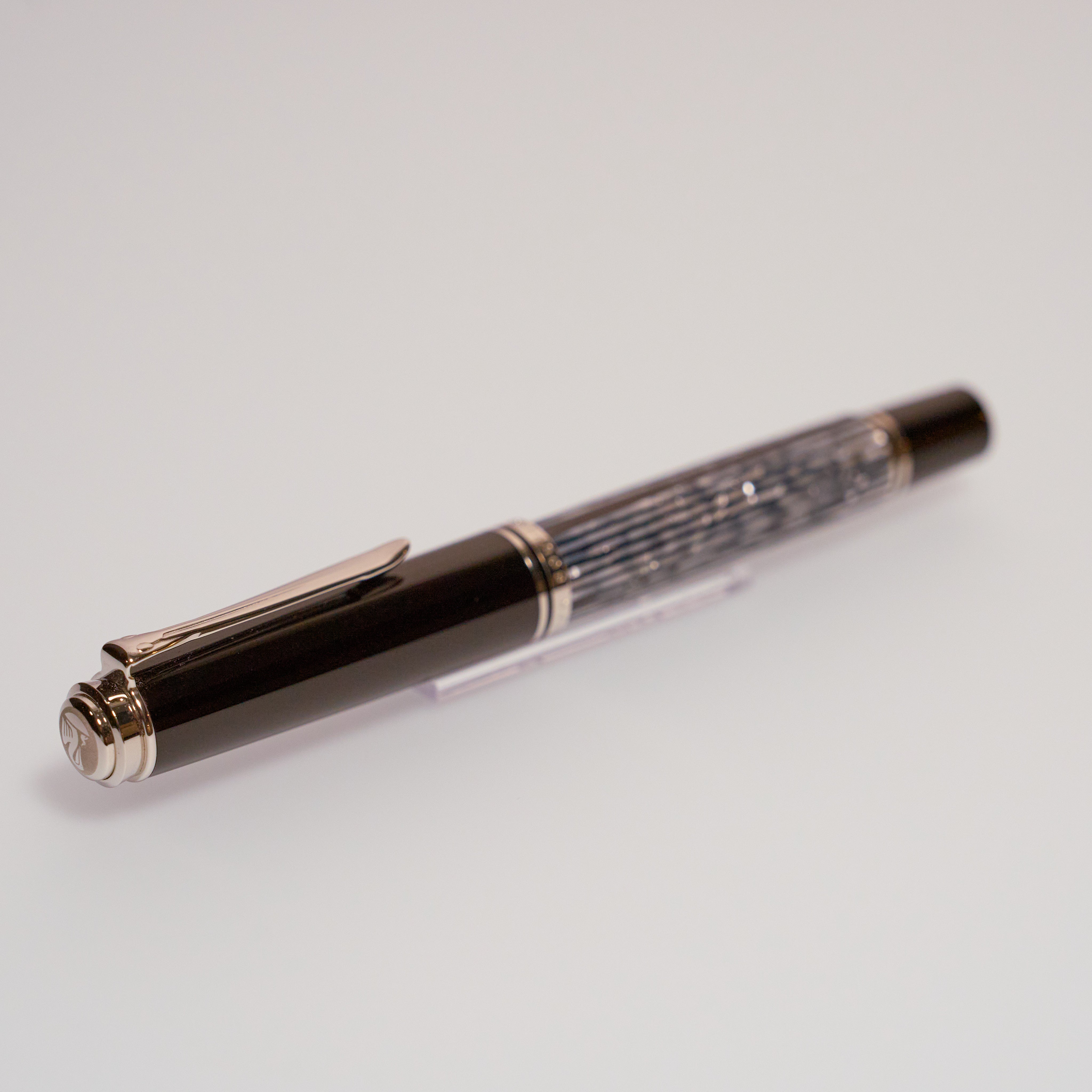 Pelikan M605 Schildpatt-Schwarz Füllfederhalter