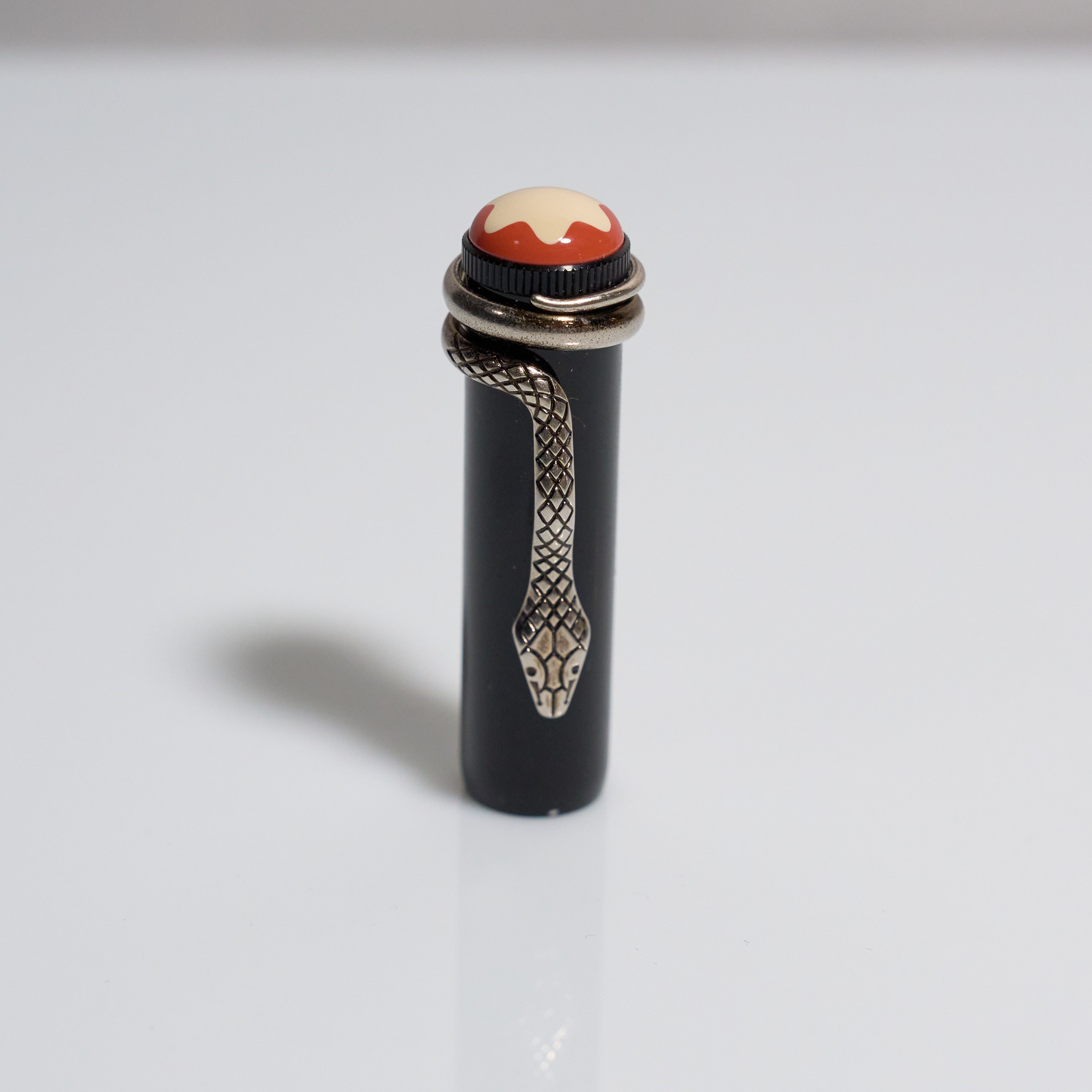 Montblanc Heritage Rouge et Noir Serpent Füllhalter Pre-Owned