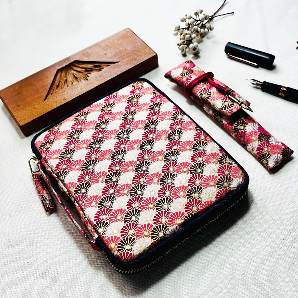 Kyoku haku Seigaiha pink Zippered Pen Case für 10 Schreibgeräte