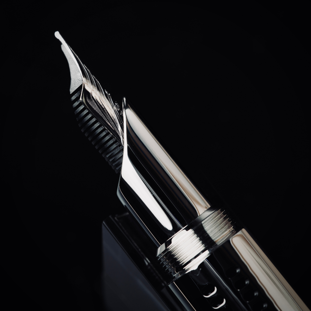 Montblanc Airbus A380 Skeleton Limited Edition Füllfederhalter