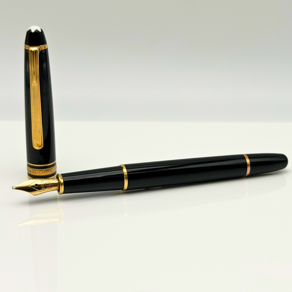 Montblanc Meisterstück 144 Classique Fountain Pen