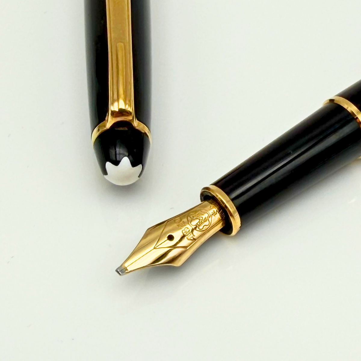 Montblanc Meisterstück 144 Classique Fountain Pen