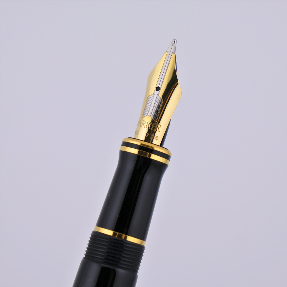 Parker Duofold Centennial Schwarz Füllhalter Pre-Owned