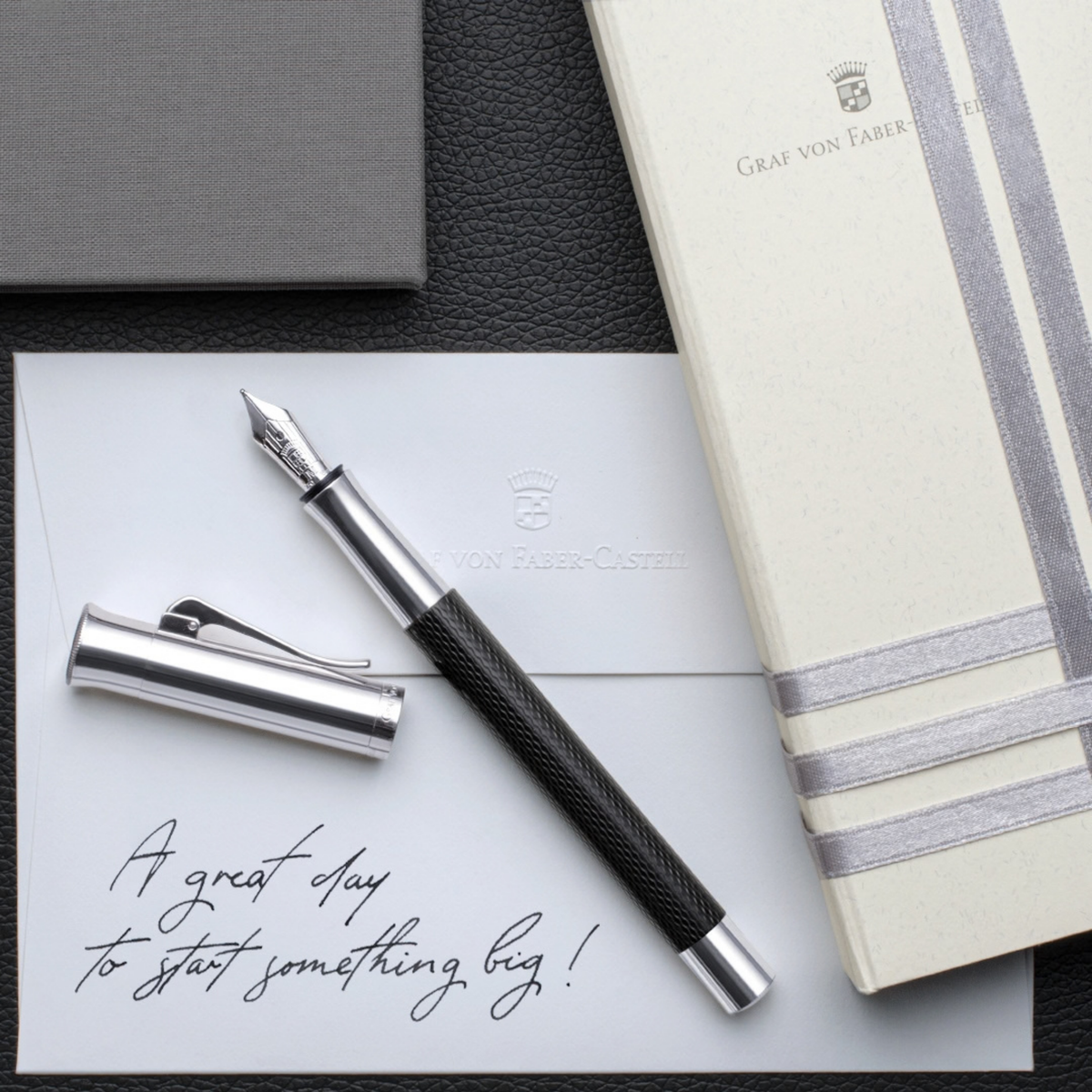 Graf von Faber-Castell Guilloche Schwarz Füllfederhalter