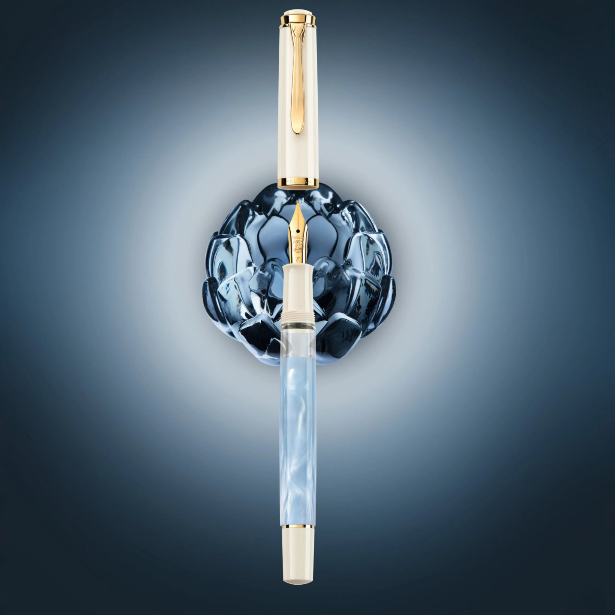 Pelikan Special Edition Classic M200 Pastel Blue Füllfederhalter