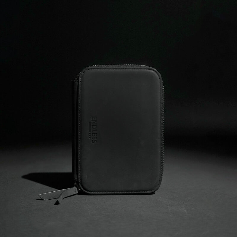 Endless Companion Verstellbares Etui für 5 Schreibgeräte