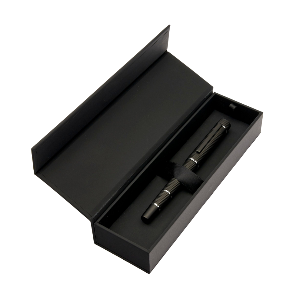 Hugo Boss Core Black Füllfederhalter