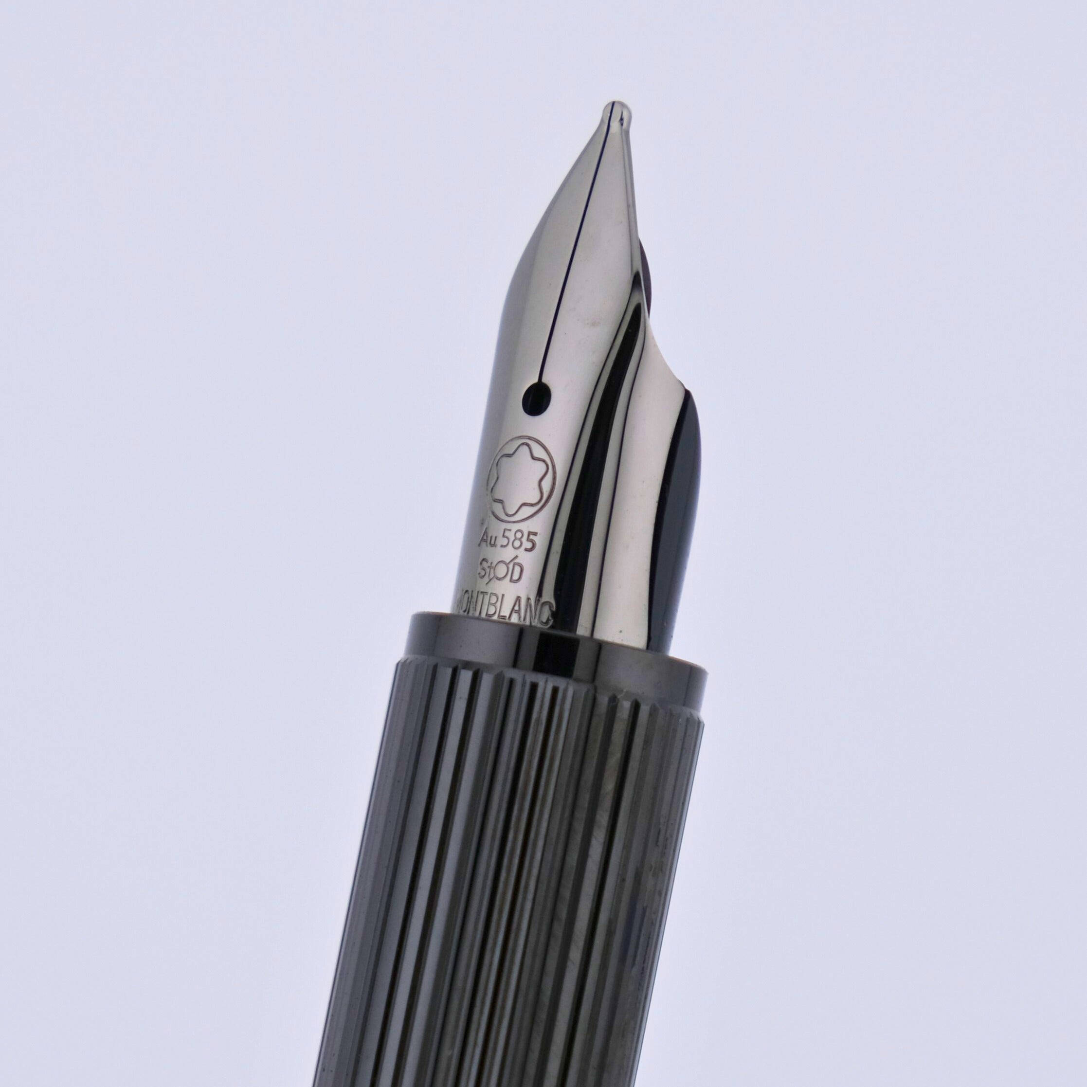 Montblanc StarWalker Black Cosmos Füllfederhalter