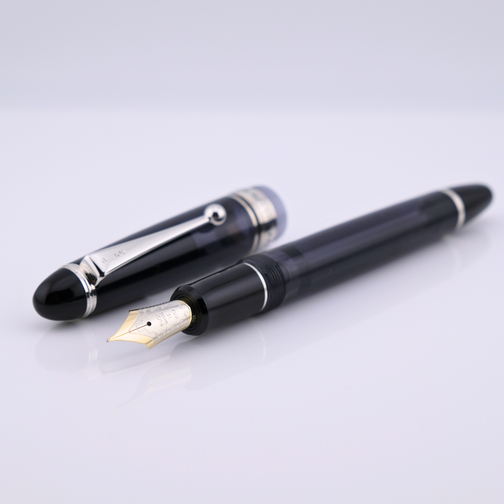 Customized Pilot Custom 823