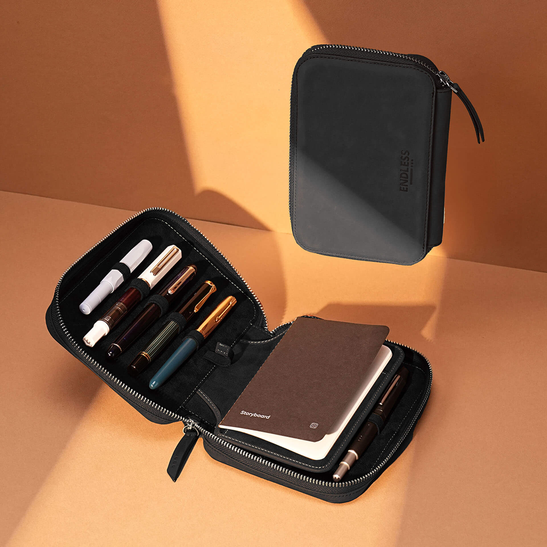 Endless Companion Verstellbares Etui für 10 Schreibgeräte