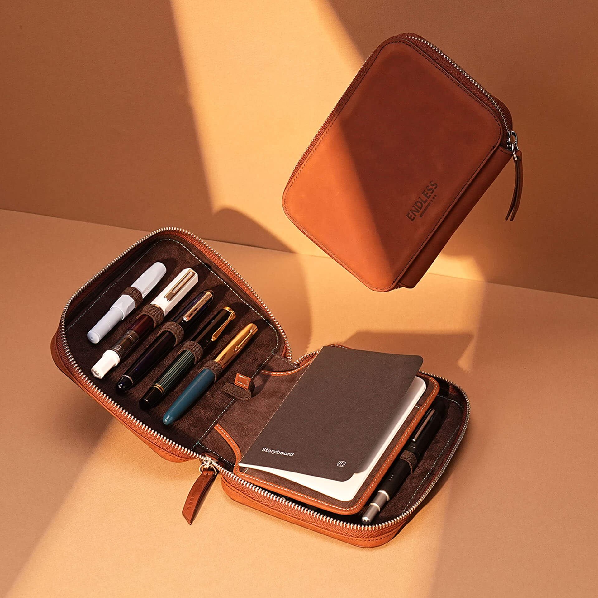 Endless Companion Verstellbares Etui für 10 Schreibgeräte