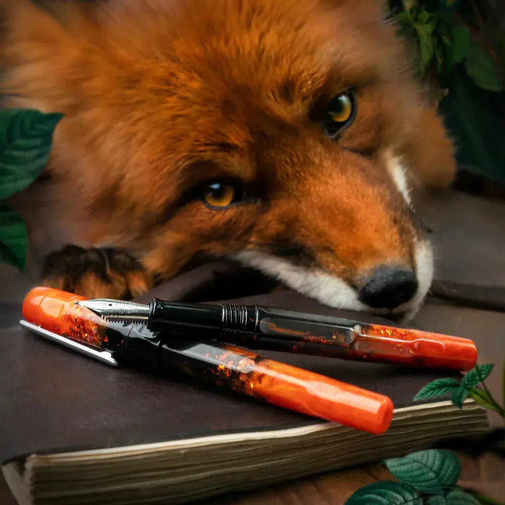 Benu Talisman - Fox Gloves Füllfederhalter