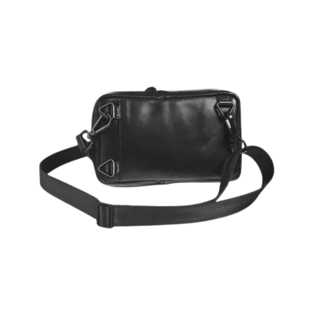 Maverick All Black Leder Umhängetasche in Nacht-Schwarz – ideal für den stilbewussten Profi.