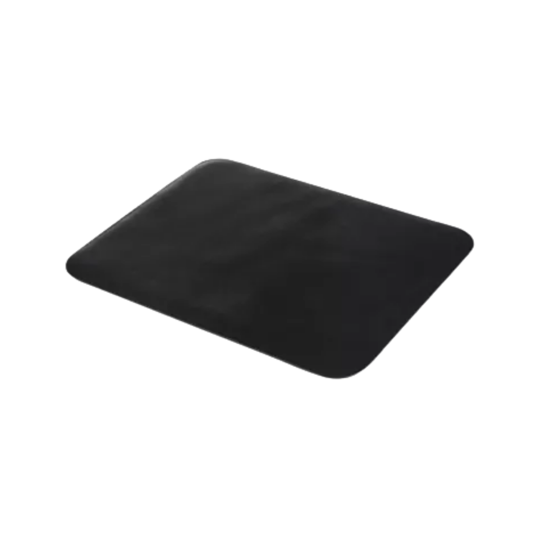 Maverick All Black Leder Mauspad in schwarzem, pflanzlich gegerbtem Rindsleder für den modernen Arbeitsplatz.