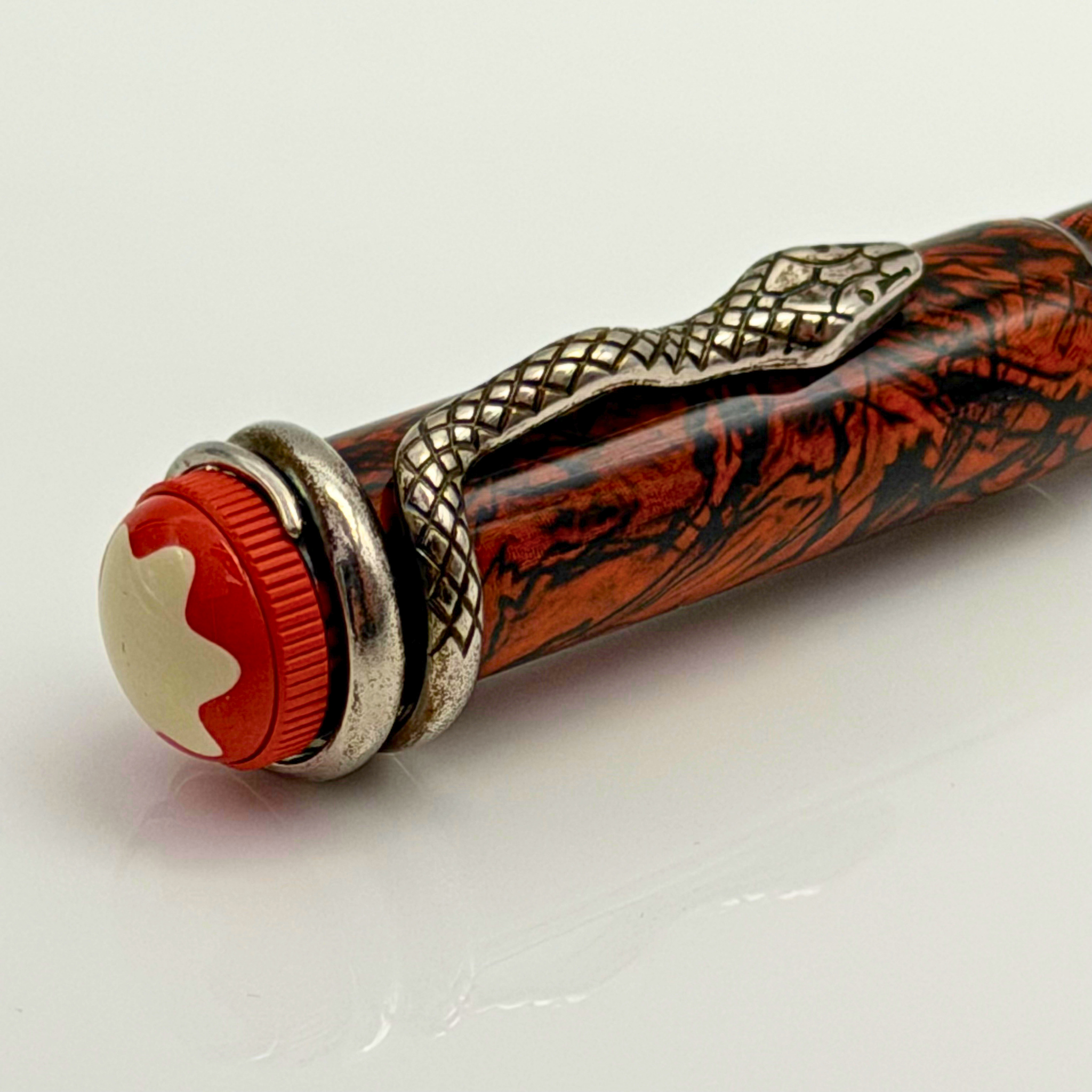 Montblanc_Heritage_Rouge_et_Noir_Serpent_Marble