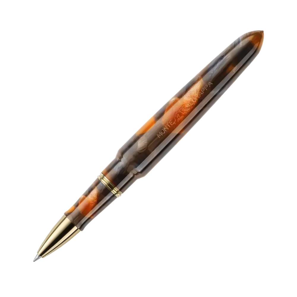 Der braune und goldene Rollerball-Stift, aus der Seite betrachtet, mit Kappe.