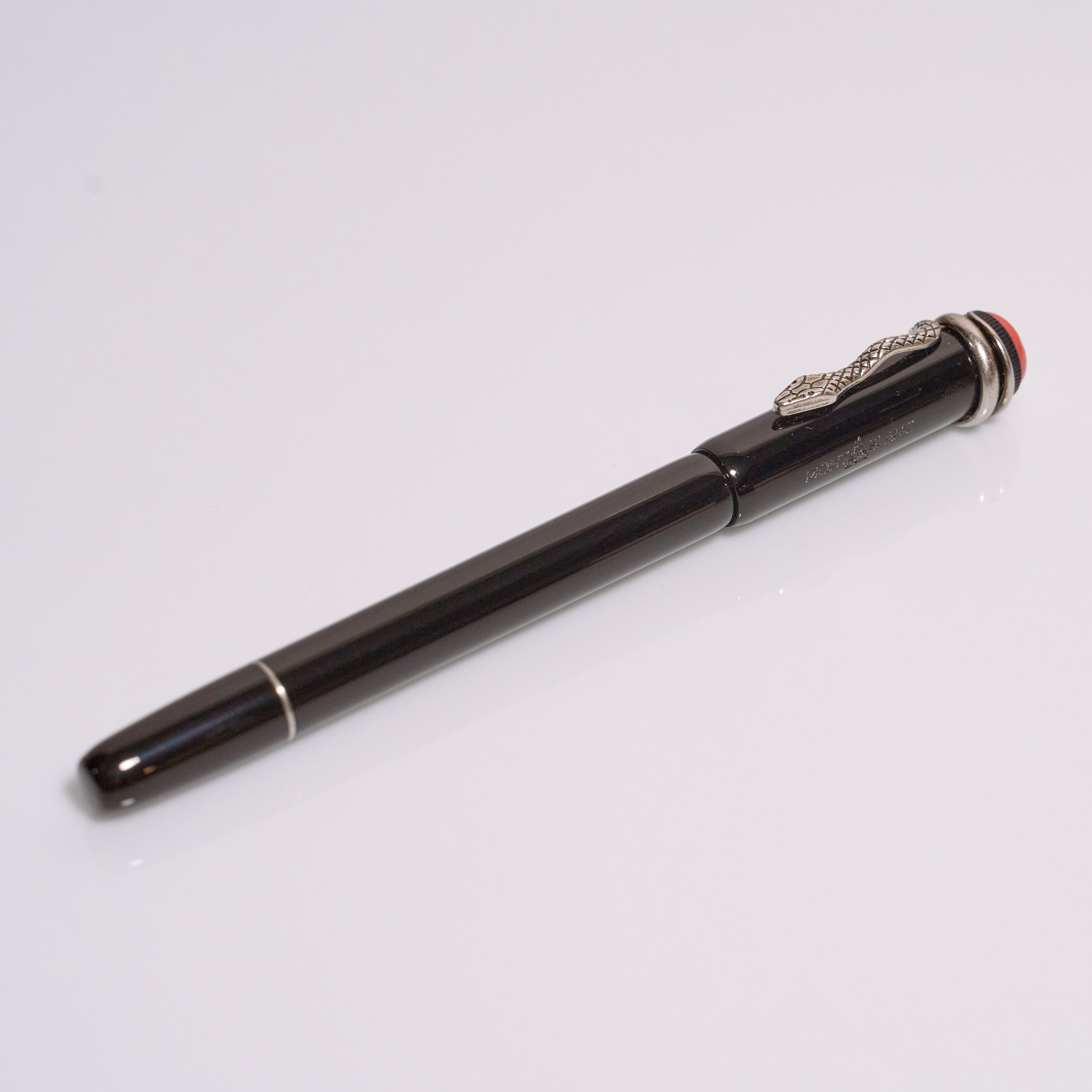 Montblanc Heritage Rouge et Noir Serpent Füllhalter Pre-Owned